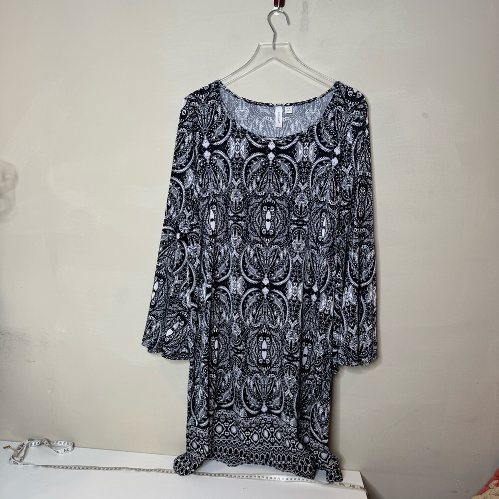 Tacera paisley print dress with bell sleeves size 1X